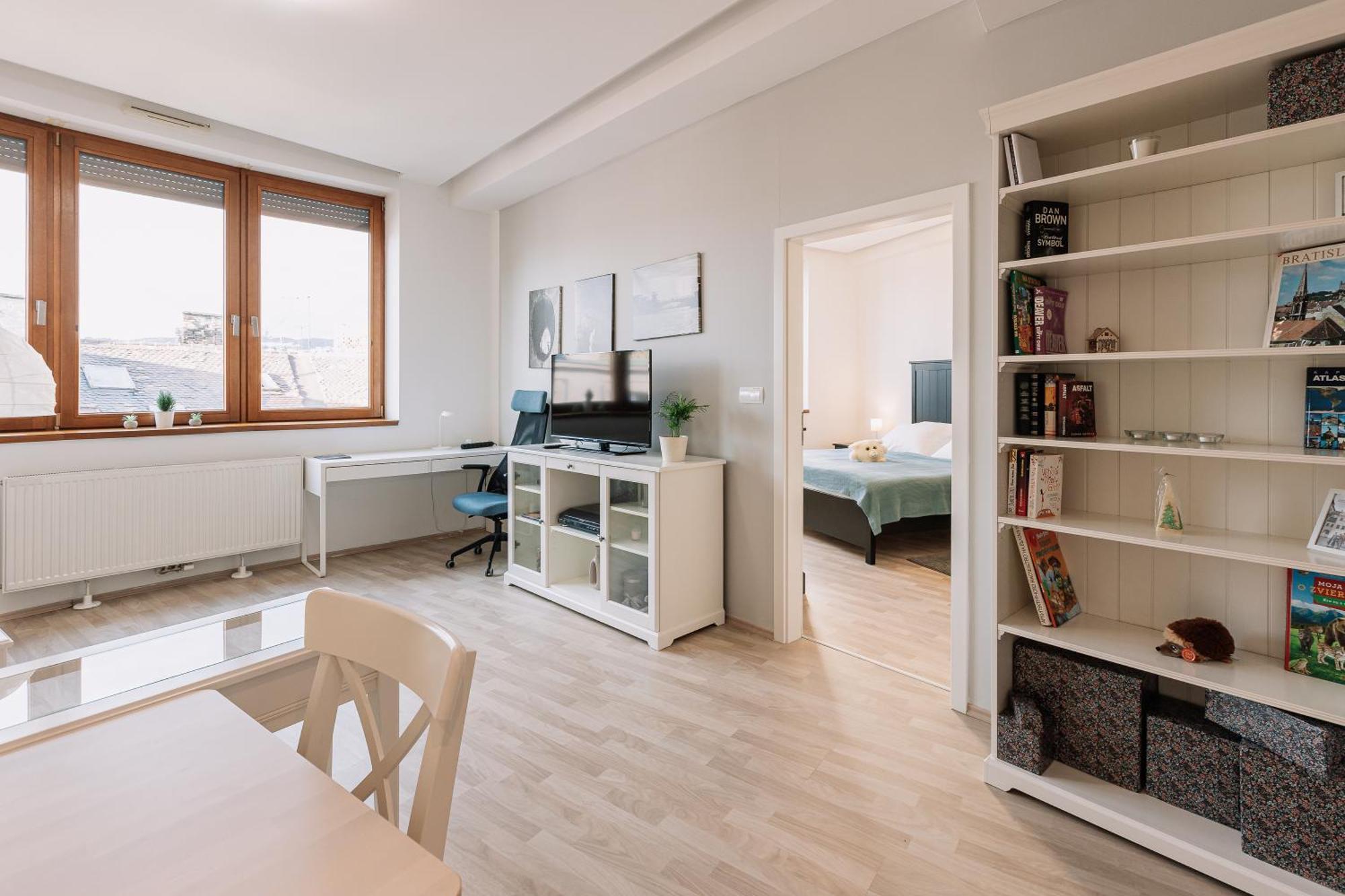 Stayinbratislava Apartman *